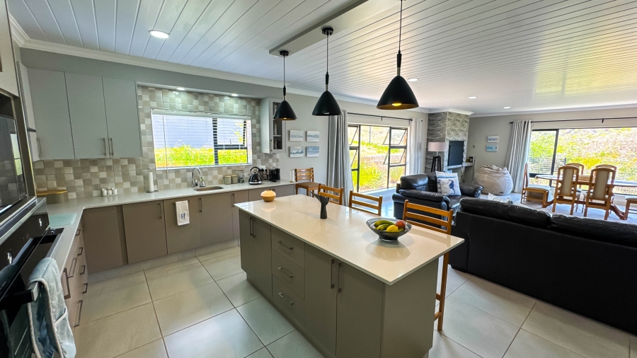 3 Bedroom Property for Sale in Dana Bay Western Cape